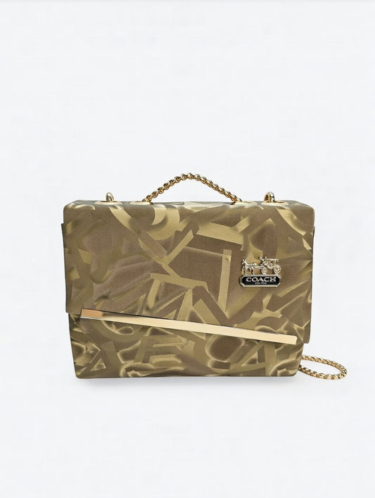 golden frozen Floral Pattern Clutch Bag with Gold Chain