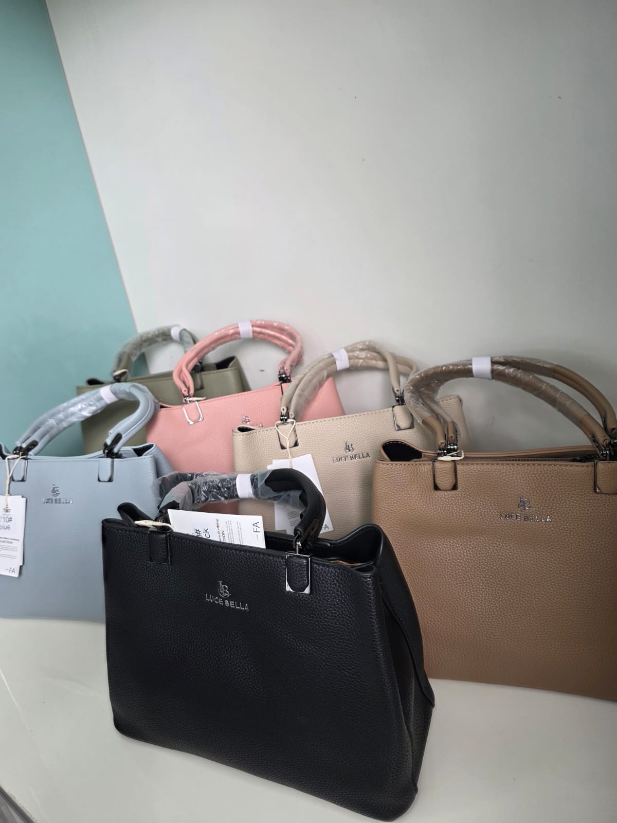 Sophisticated LUCE BELLA  Handbag with Metal Frame - Designer Tote