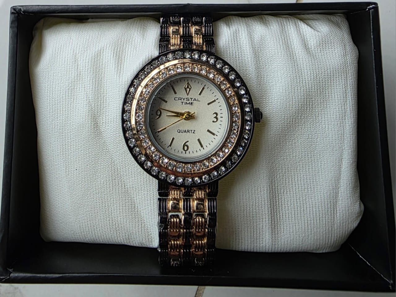 Luxurious Two-Tone Crystal Time Watch with Double Crystal Bezel & Pearl Dial