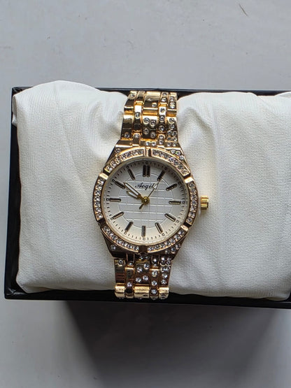 Luxurious Gold Crystal-Studded Watch - Angeli Premium Timepiece