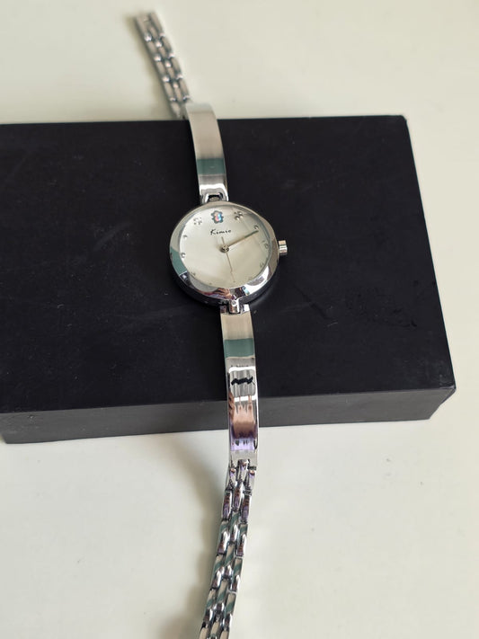Kimio Elegant Oval Watch - Silver-Tone Stainless Steel Women's Bracelet Timepiece