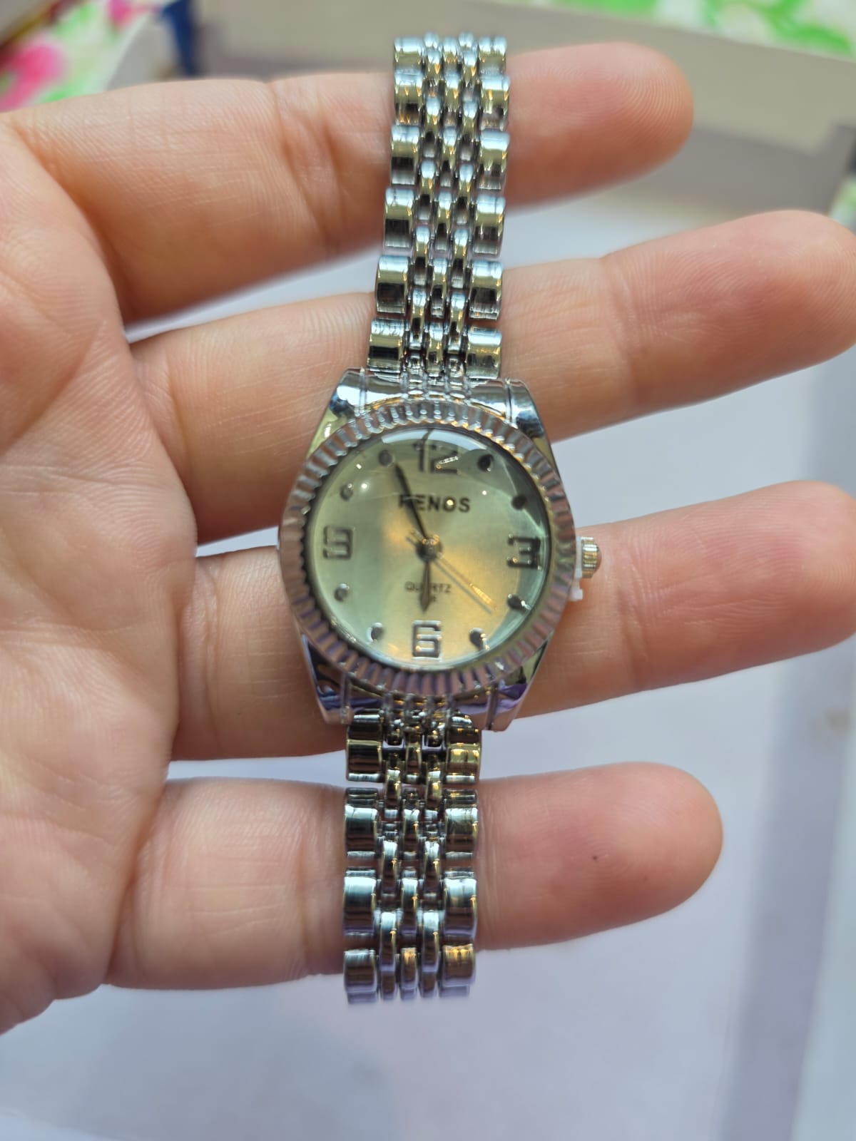 RENOS Classic Silver Watch - Premium Stainless Steel Women's Quartz Timepiece